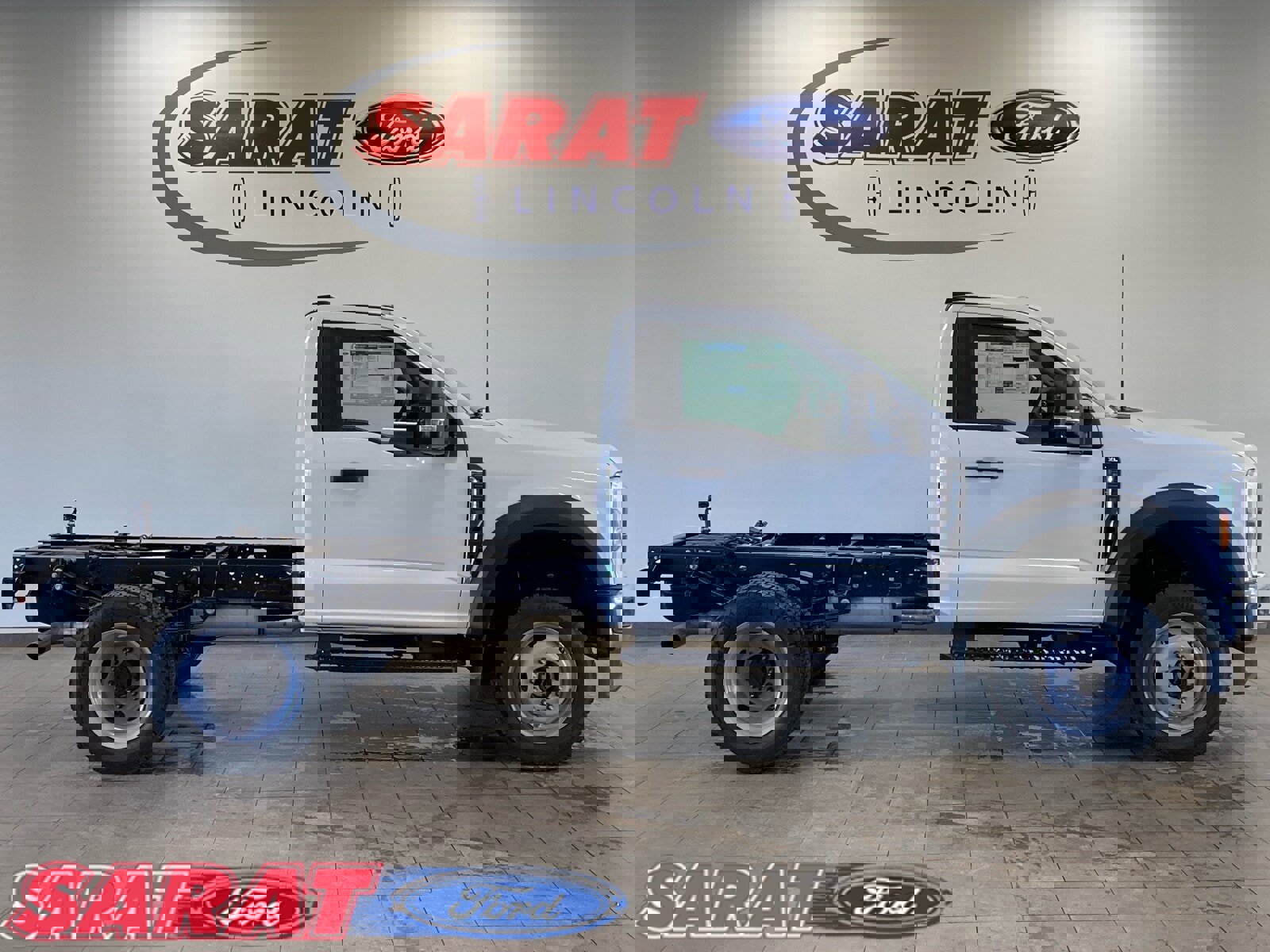 New 2026 Ford F550 4x4 Regular Cab Super Duty image 1