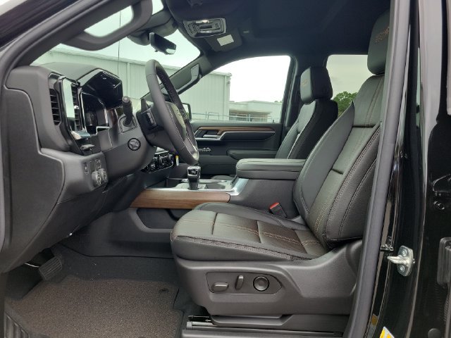 New 2026 Chevrolet Silverado 1500 High Country w/ Midnight Edition RWD image 22