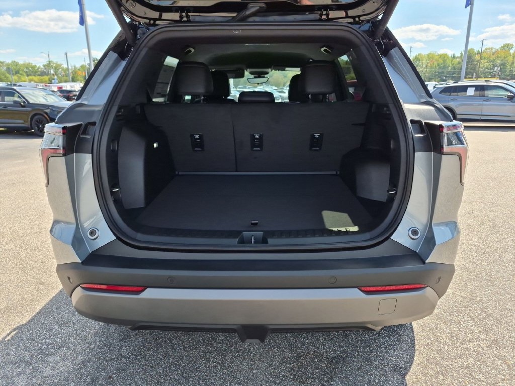 New 2027 Chevrolet Equinox LT w/ Convenience Package II FWD image 34