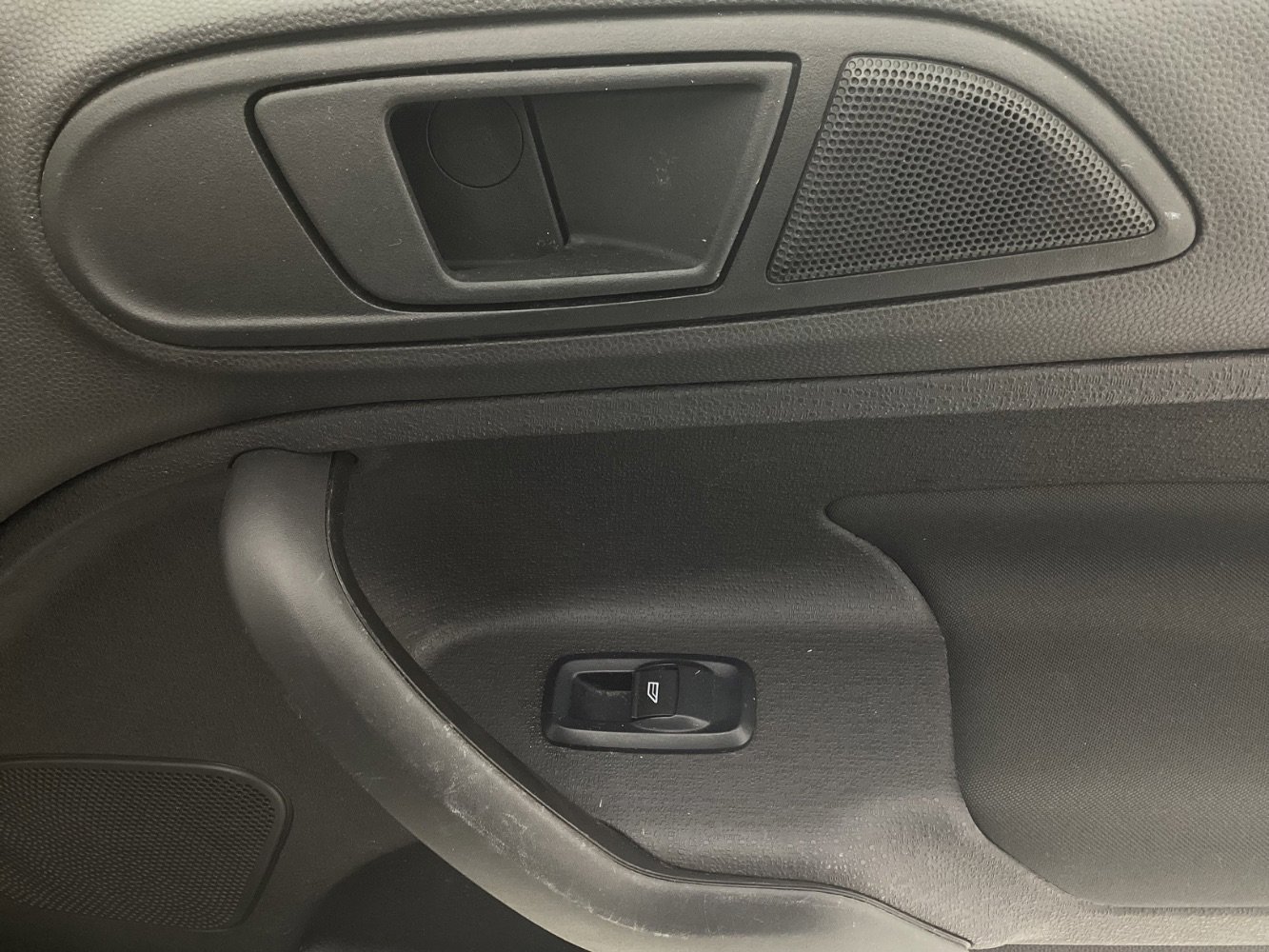 Used 2019 Ford Fiesta SE image 38