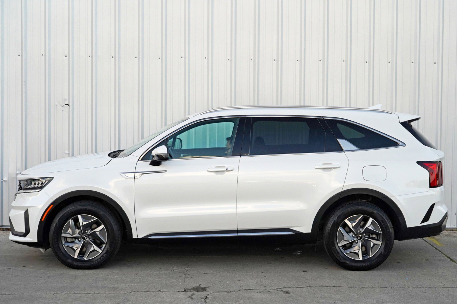 Used 2021 Kia Sorento S image 46