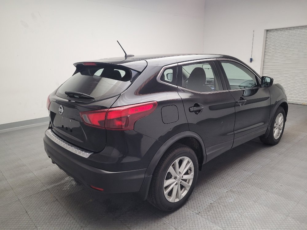 Used 2018 Nissan Rogue Sport S w/ S Appearance Package image 9