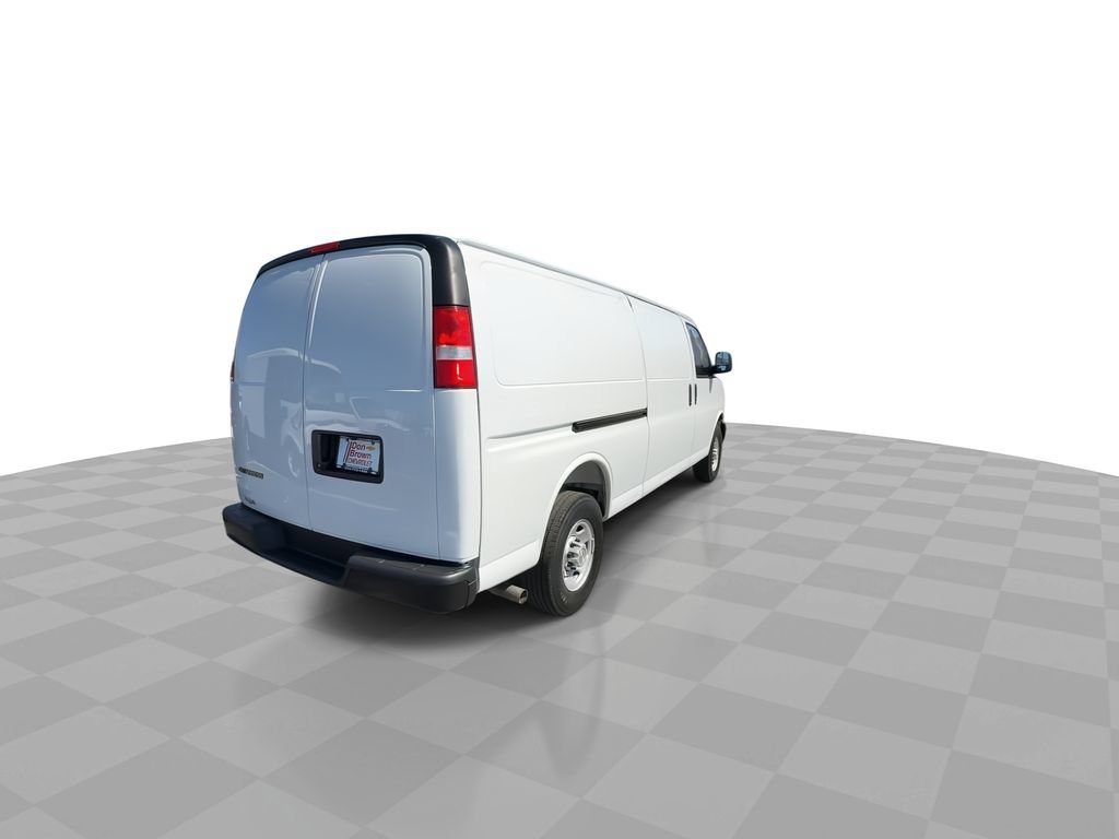 Used 2025 Chevrolet Express 2500 Extended w/ Driver Convenience Package RWD image 9