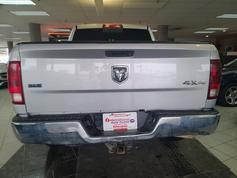 Used 2016 RAM 1500 Classic SLT w/ SLT Plus D←cor Group AWD/4WD image 6