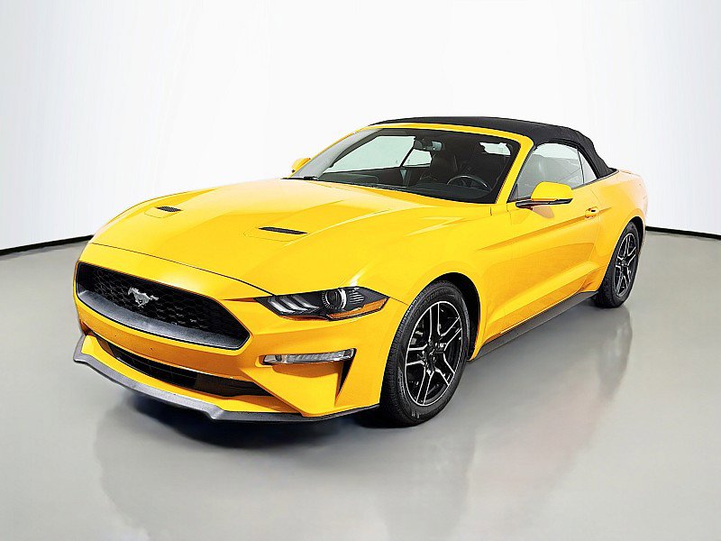 Used 2018 Ford Mustang Premium w/ Equipment Group 201A image 3