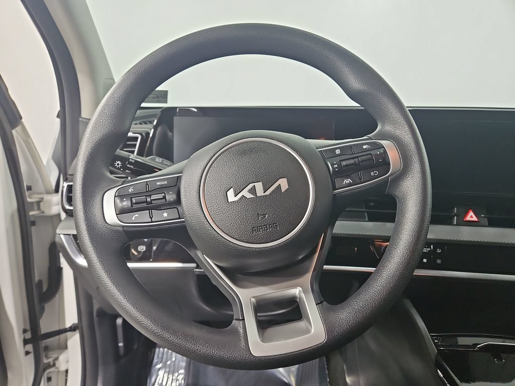 Used 2024 Kia Sportage LX AWD/4WD image 15