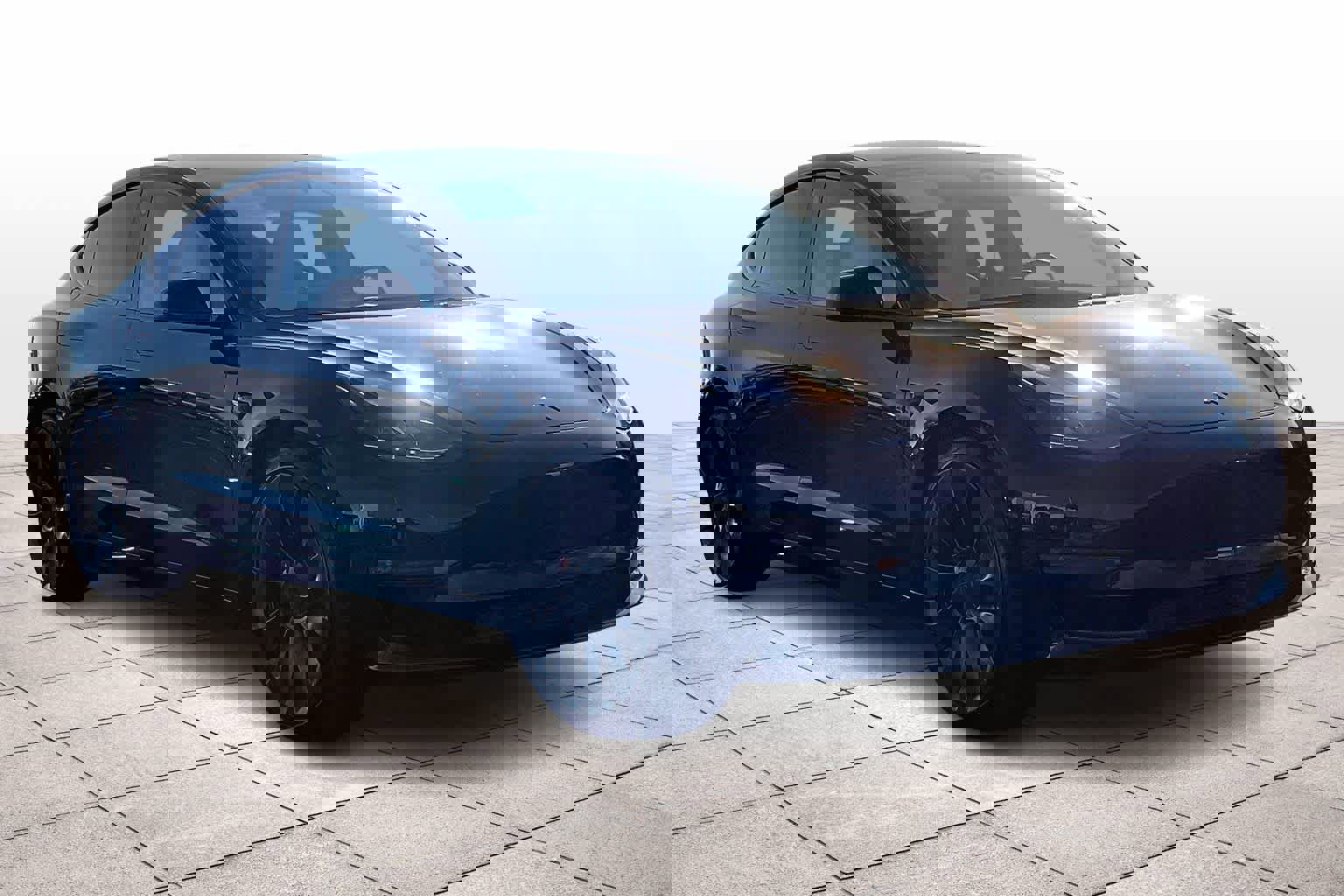 Used 2022 Tesla Model 3 Performance image 2