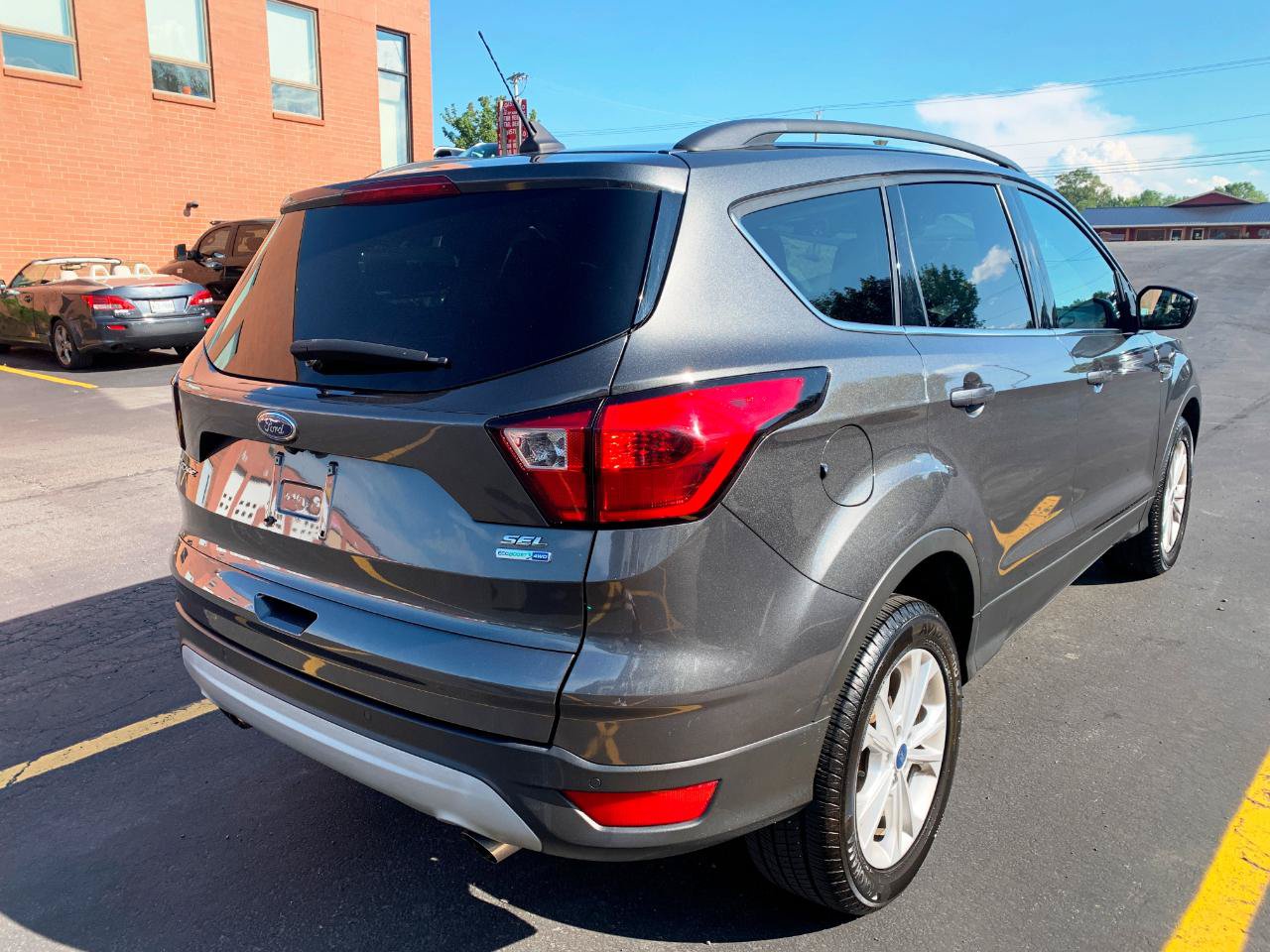 Used 2019 Ford Escape SEL AWD/4WD image 15