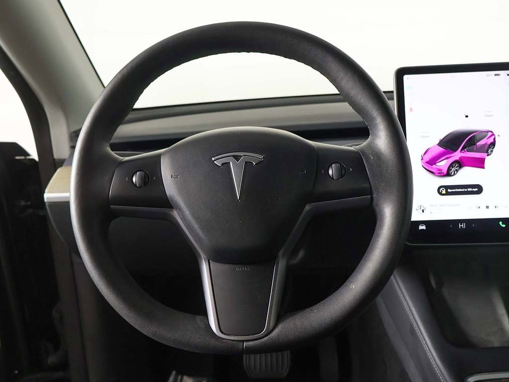 Used 2022 Tesla Model Y Long Range image 38