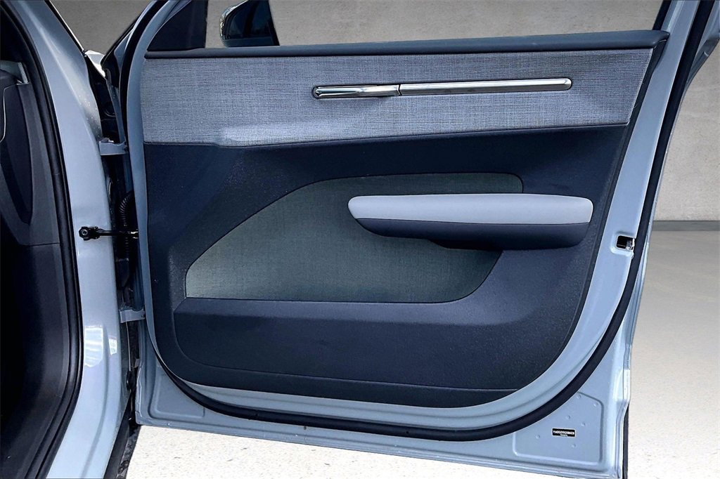 Used 2025 Volvo EX30 Plus w/ Climate Package image 27