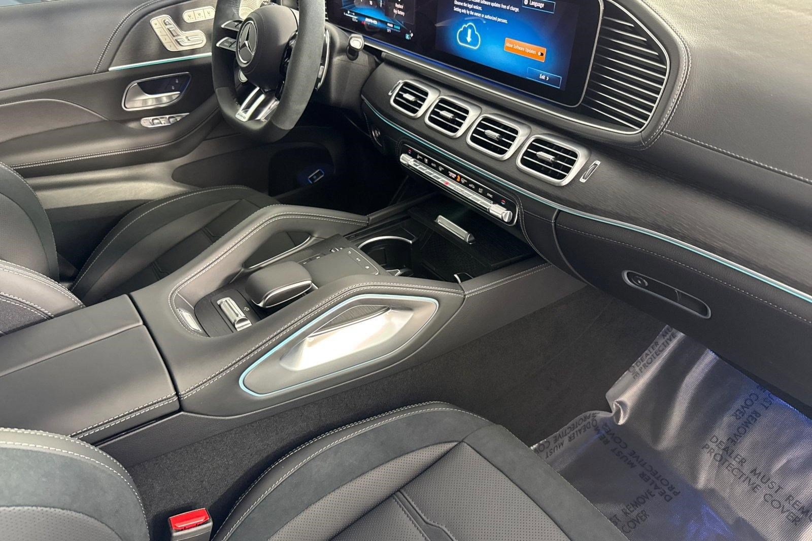 Used 2025 Mercedes-Benz GLE 53 AMG 4MATIC Coupe image 28