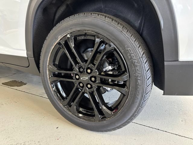 New 2027 Chevrolet Traverse LT w/ Driver Confidence Package AWD/4WD image 11