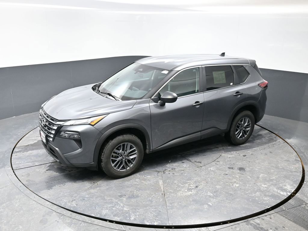 Used 2024 Nissan Rogue S image 44