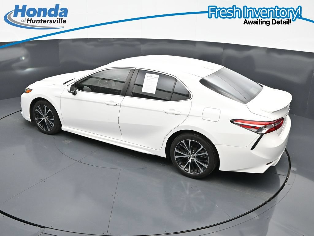 Used 2020 Toyota Camry SE FWD image 32