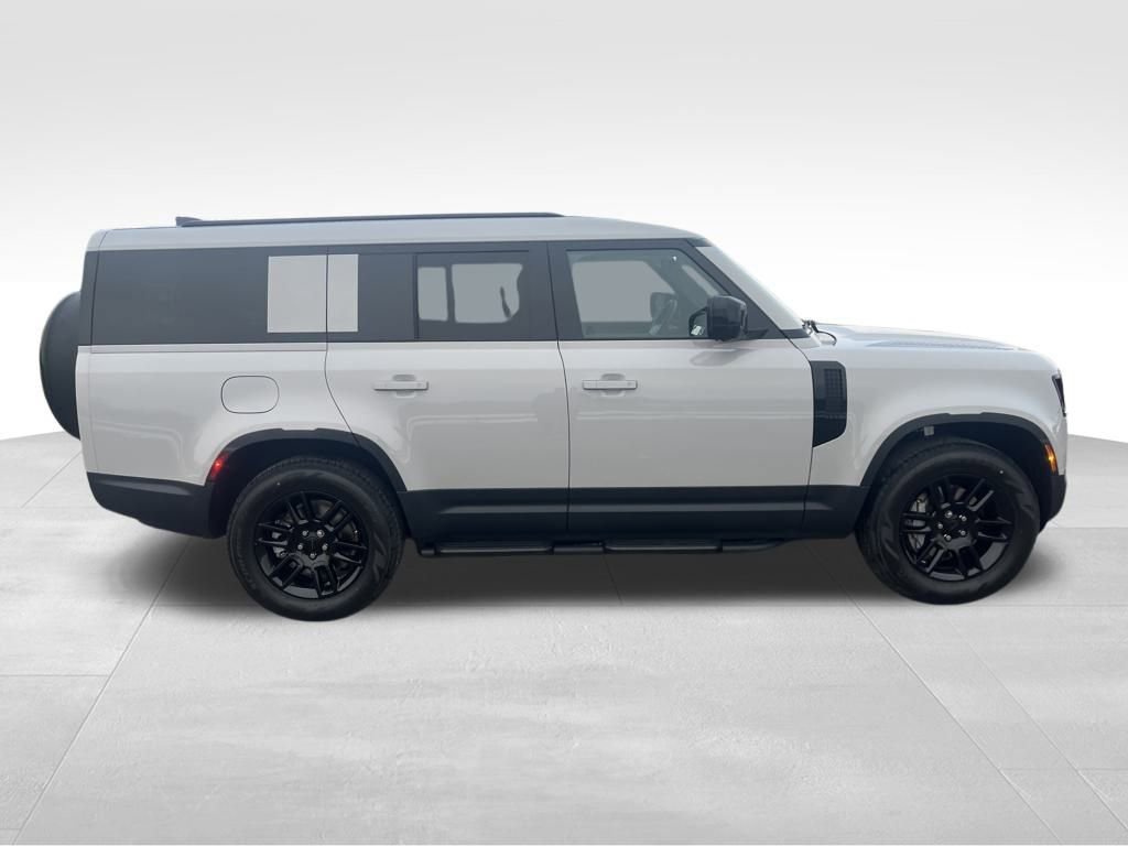 New 2026 Land Rover Defender 130 S image 6