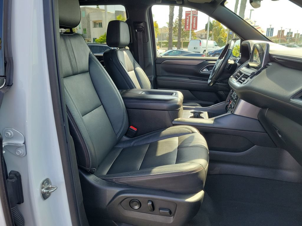 Used 2021 Chevrolet Tahoe RST w/ Luxury Package RWD image 19