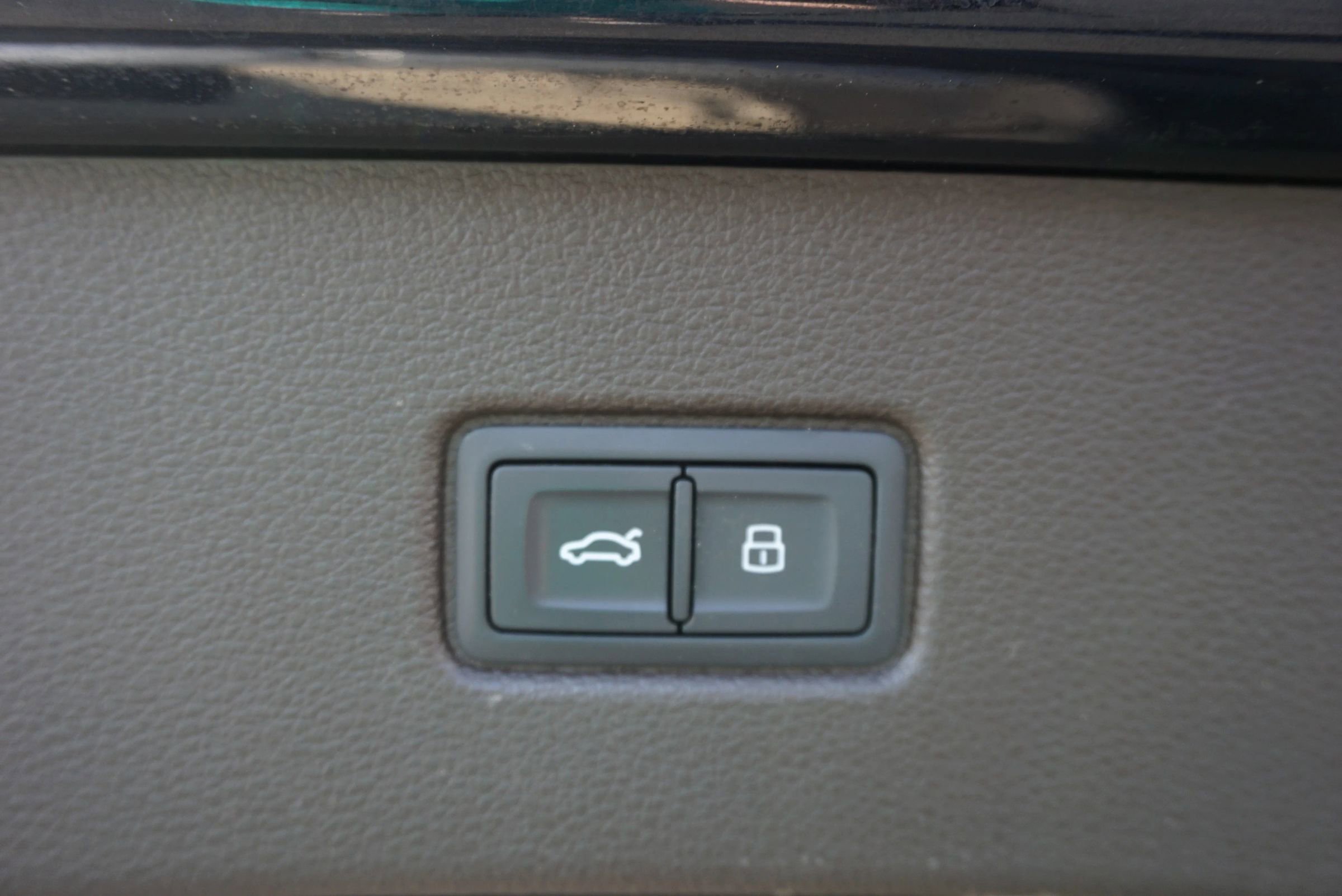 Used 2017 Audi Q7 3.0T Premium Plus image 17