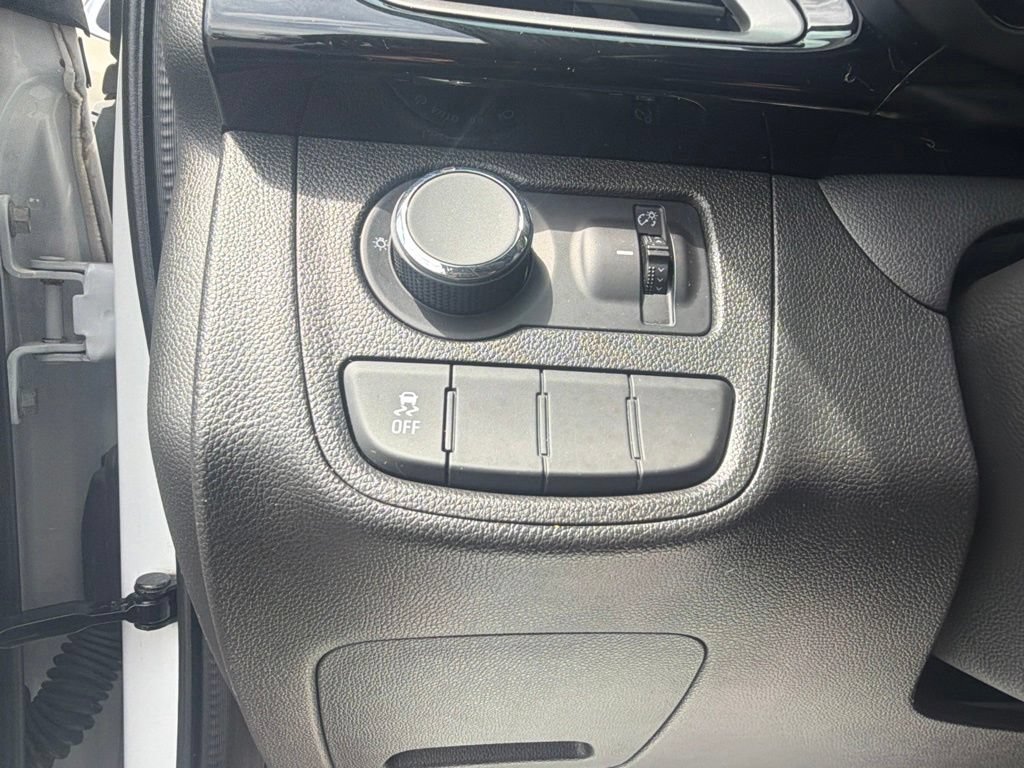 Used 2020 Chevrolet Spark LT FWD image 33