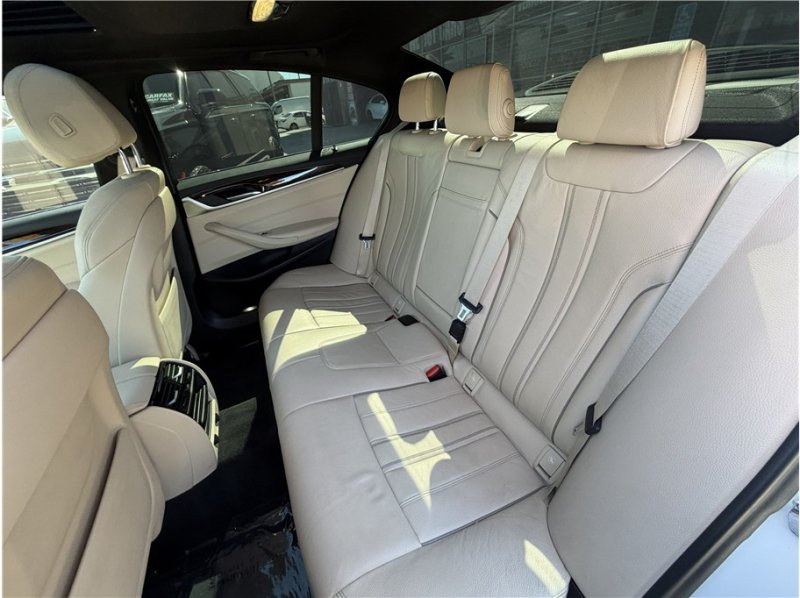 Used 2019 BMW 540i RWD image 23