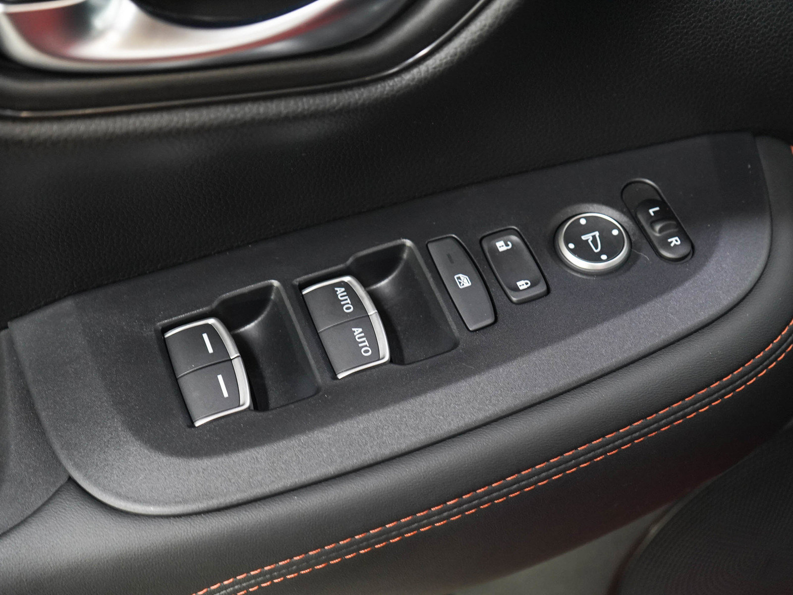 Used 2025 Honda HR-V Sport image 22