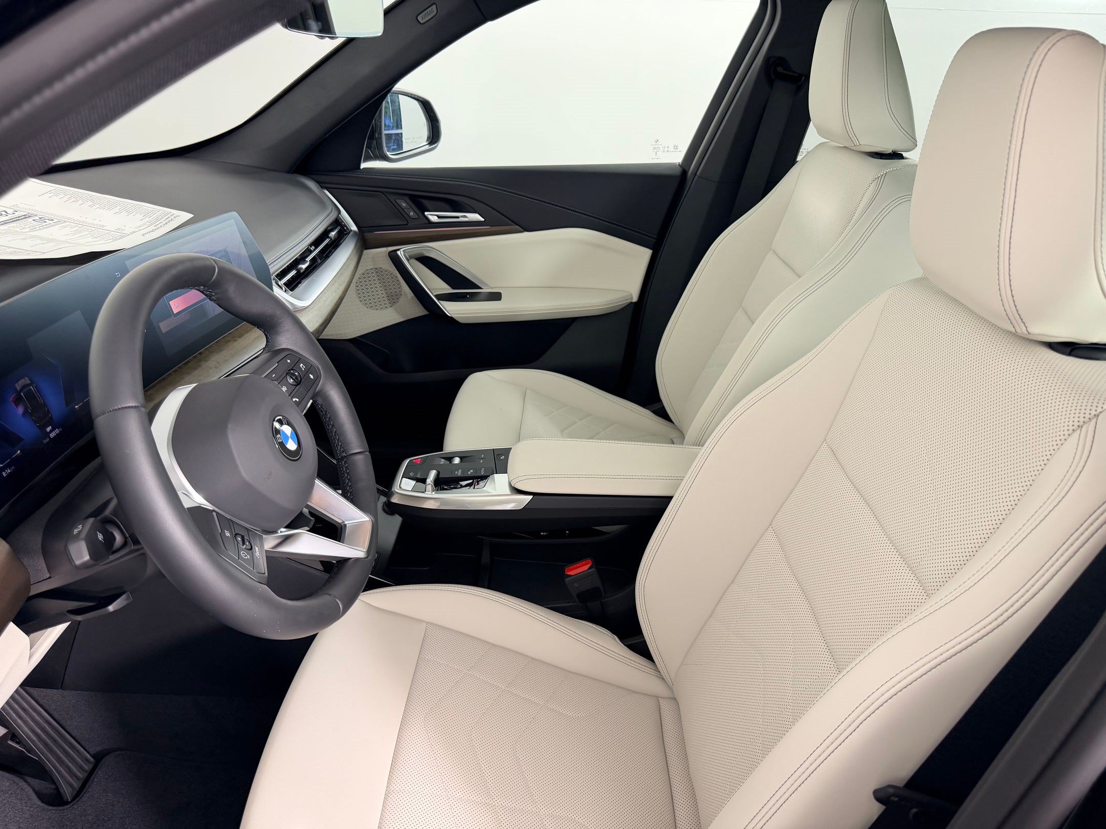 New 2026 BMW X1 xDrive28i w/ Technology Package AWD/4WD image 5