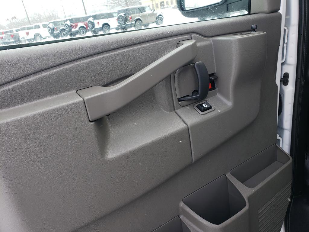 Used 2024 GMC Savana 2500 w/ Driver Convenience Package RWD image 11