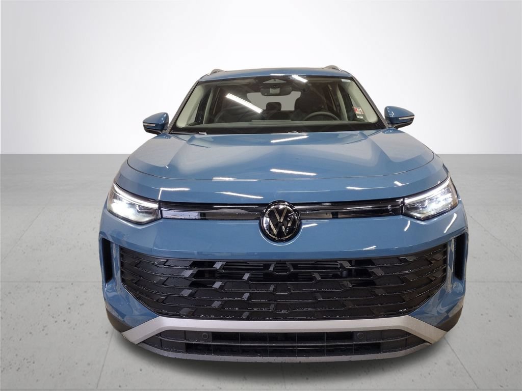 New 2026 Volkswagen Tiguan SE AWD/4WD image 3
