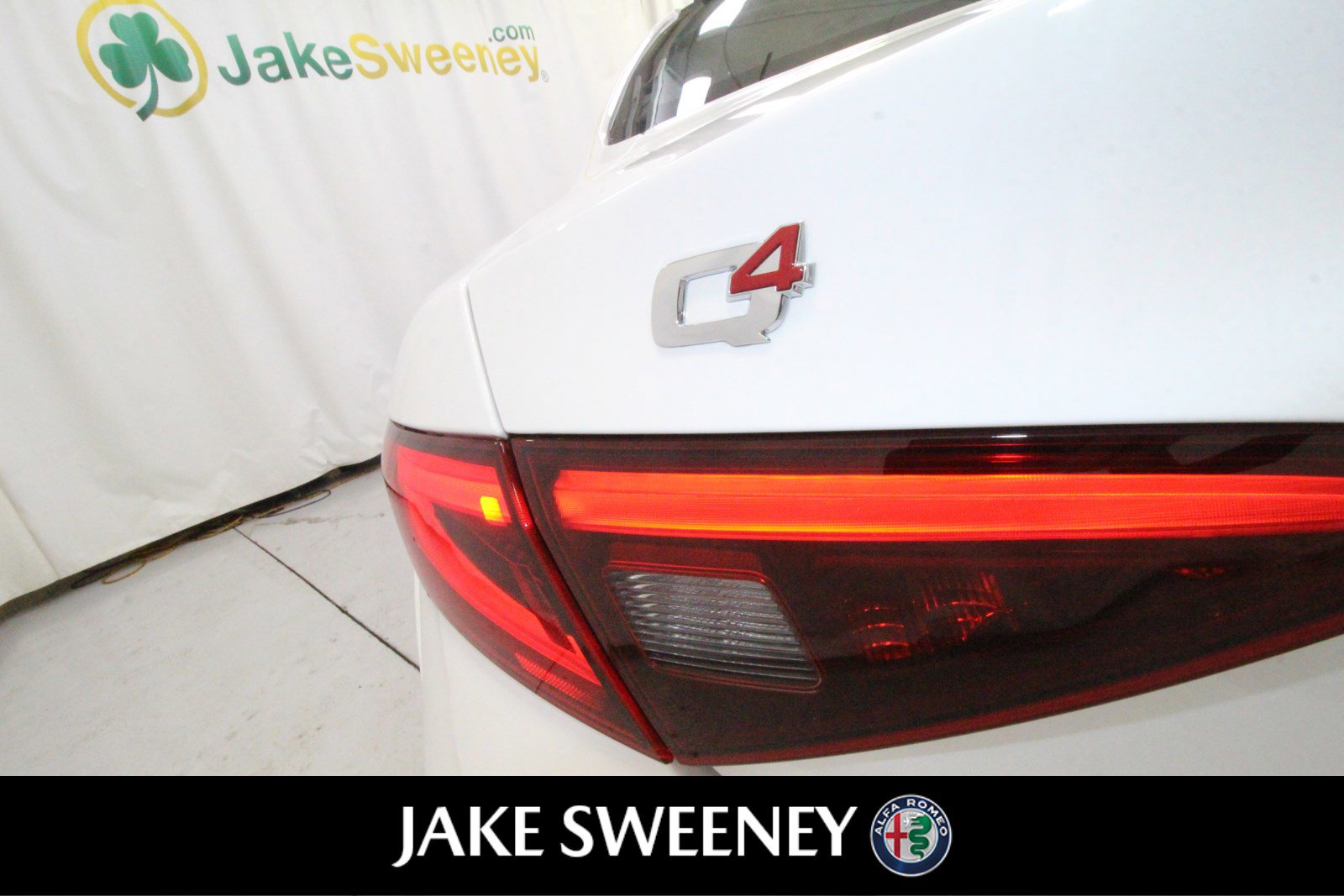 New 2022 Alfa Romeo Giulia Ti image 20