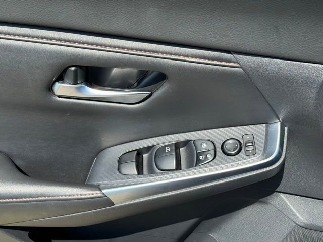 Used 2023 Nissan Sentra SR w/ SR Premium Package FWD image 14