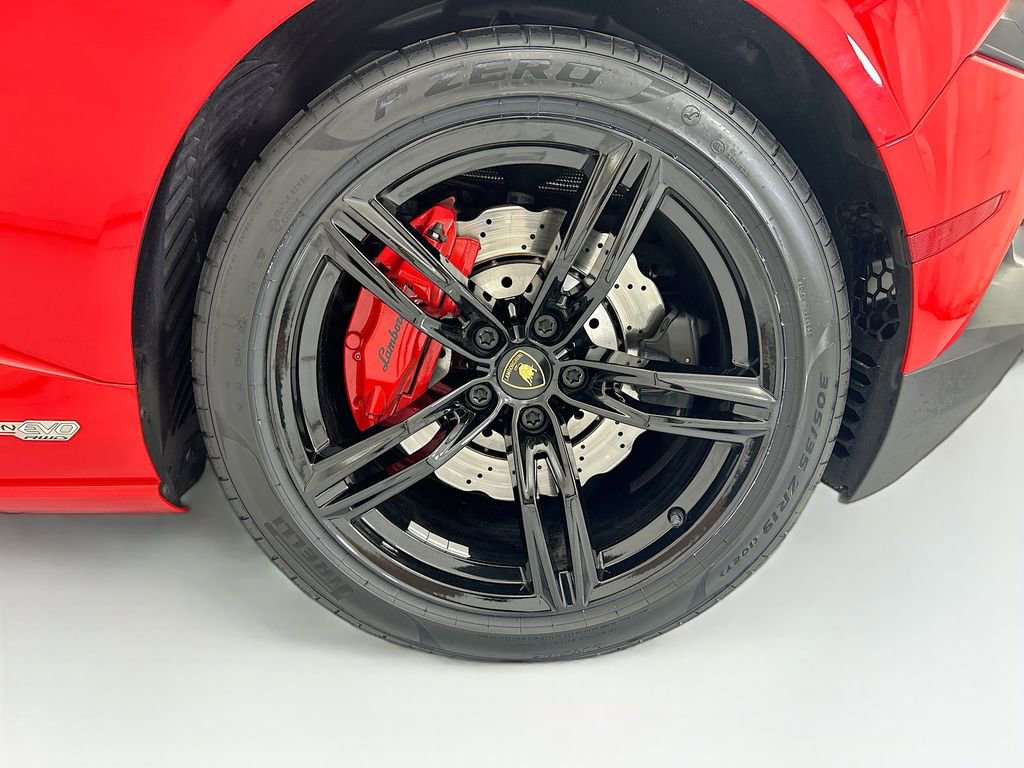 Used 2021 Lamborghini Huracan EVO image 26