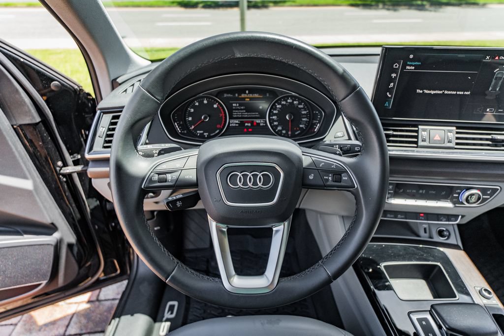 Used 2022 Audi Q5 2.0T Premium AWD/4WD image 23