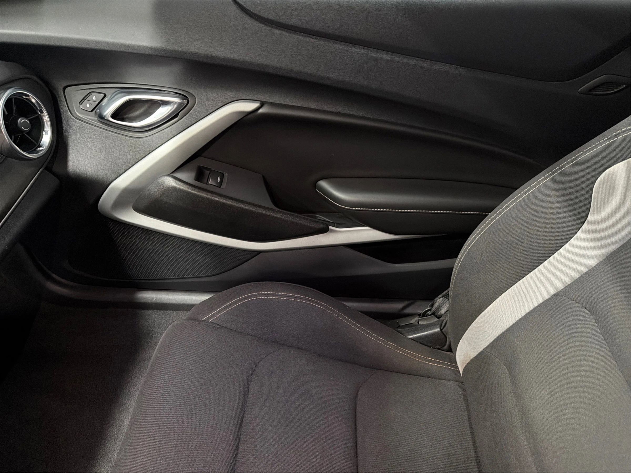 Used 2018 Chevrolet Camaro LT image 36