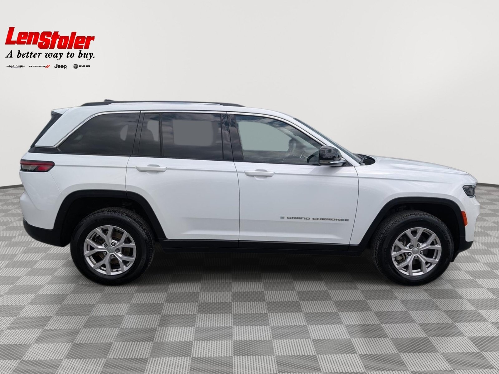 Used 2022 Jeep Grand Cherokee Limited AWD/4WD image 6
