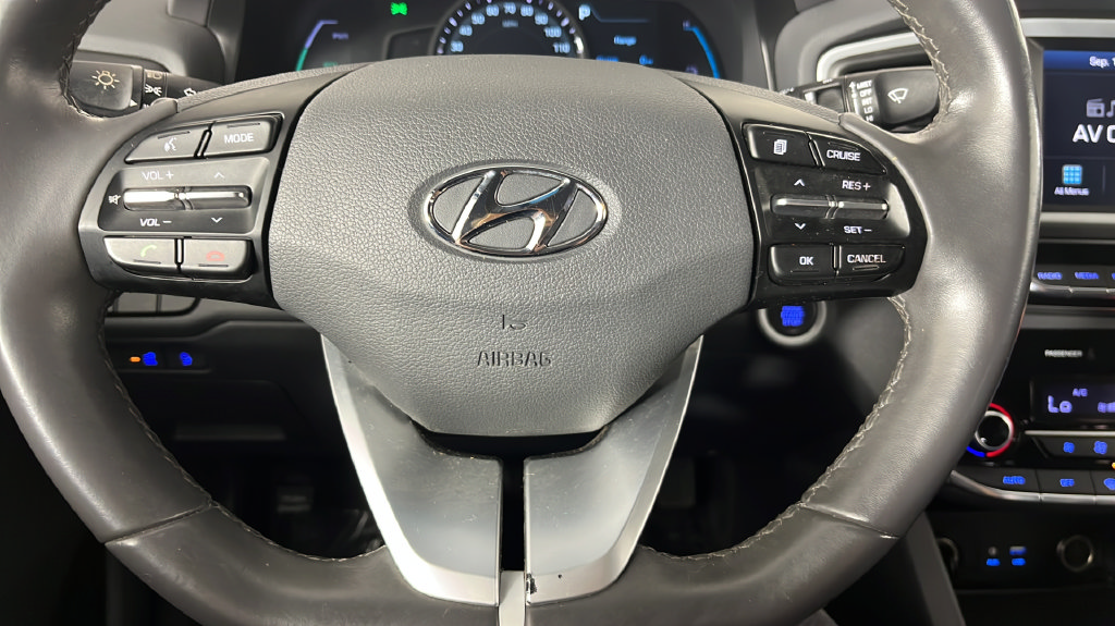 Used 2018 Hyundai Ioniq Limited FWD image 23