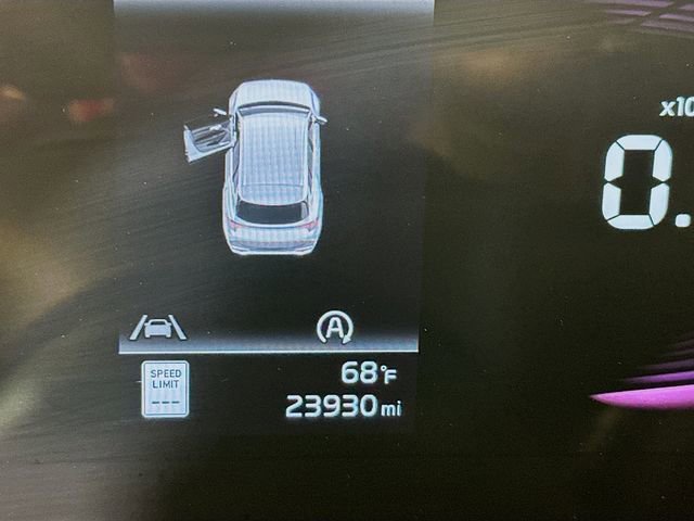 Used 2023 Kia Sportage X-Line w/ X-Line Premium Package AWD/4WD image 8