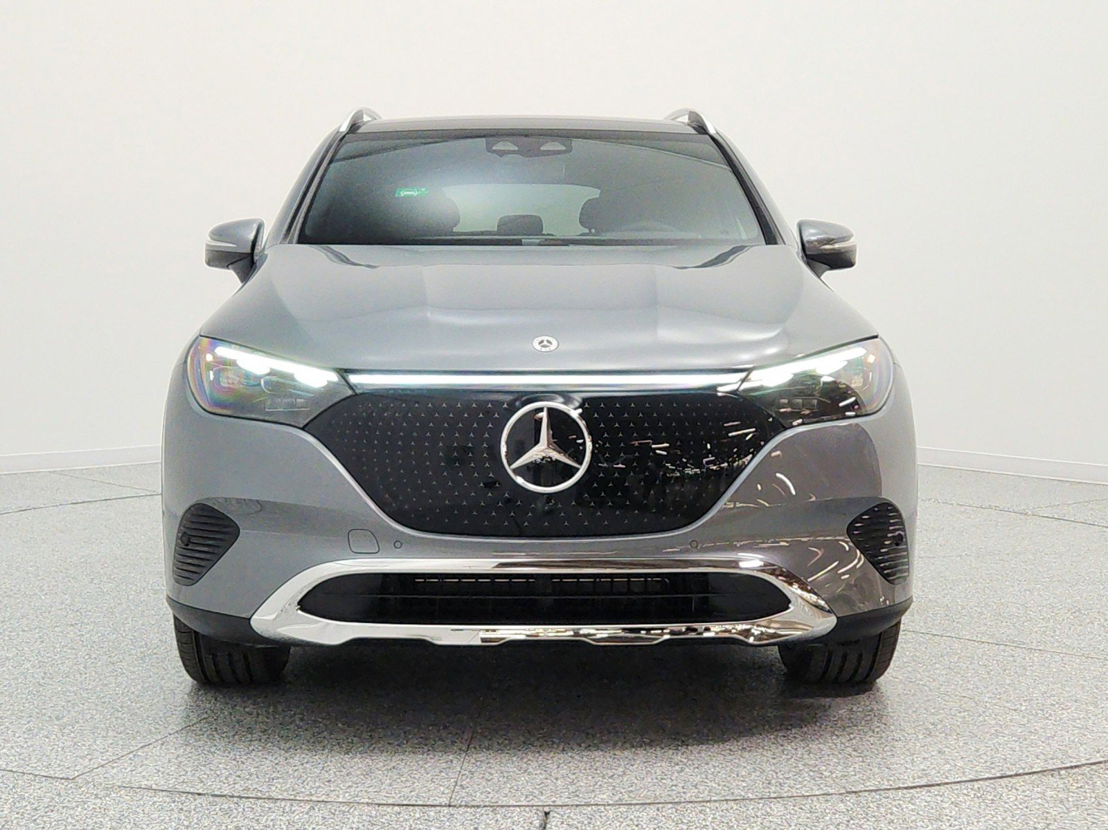 New 2026 Mercedes-Benz EQE 320 4MATIC SUV image 2