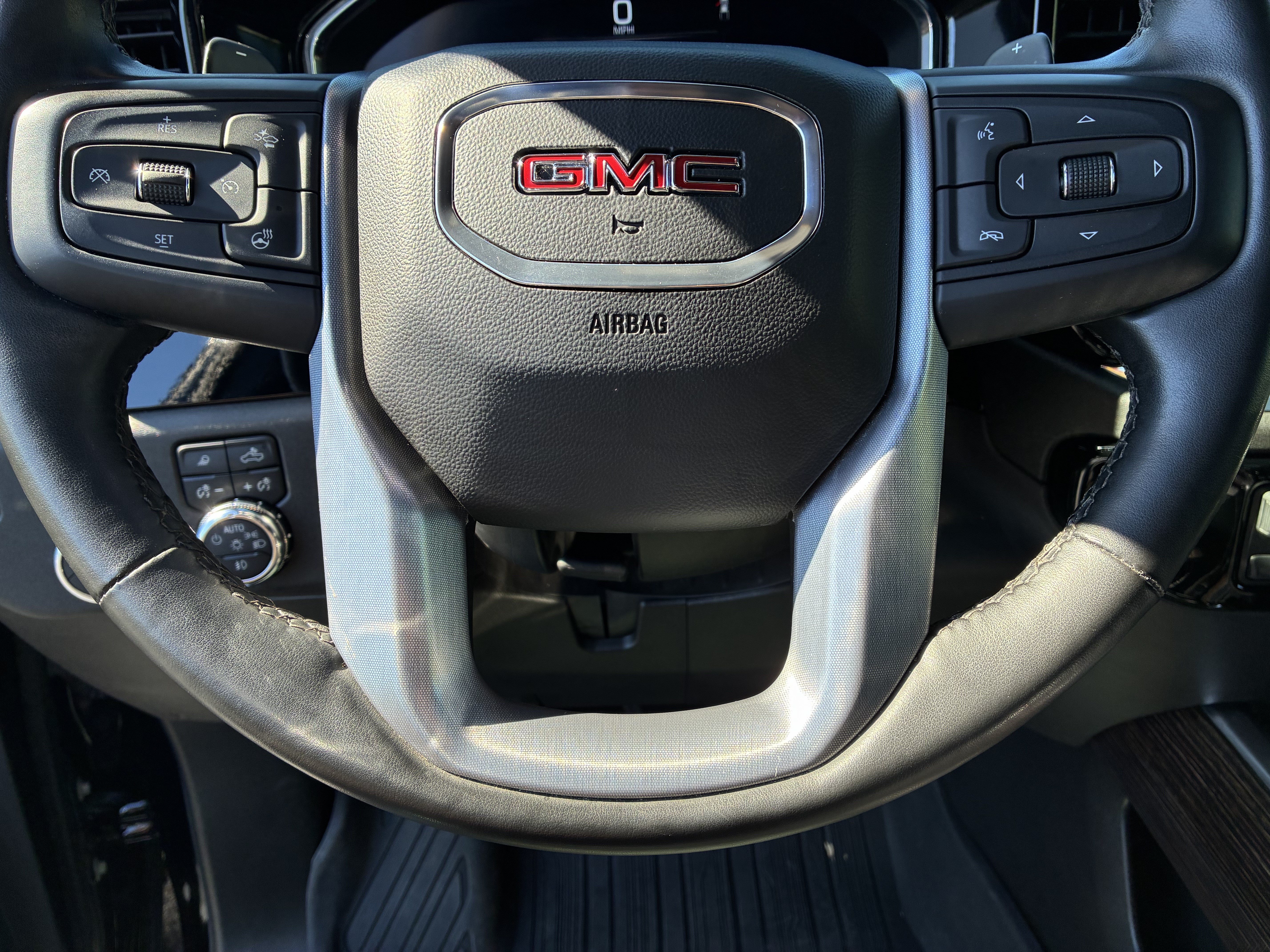 Used 2024 GMC Sierra 1500 Elevation w/ Elevation Premium Package AWD/4WD image 23