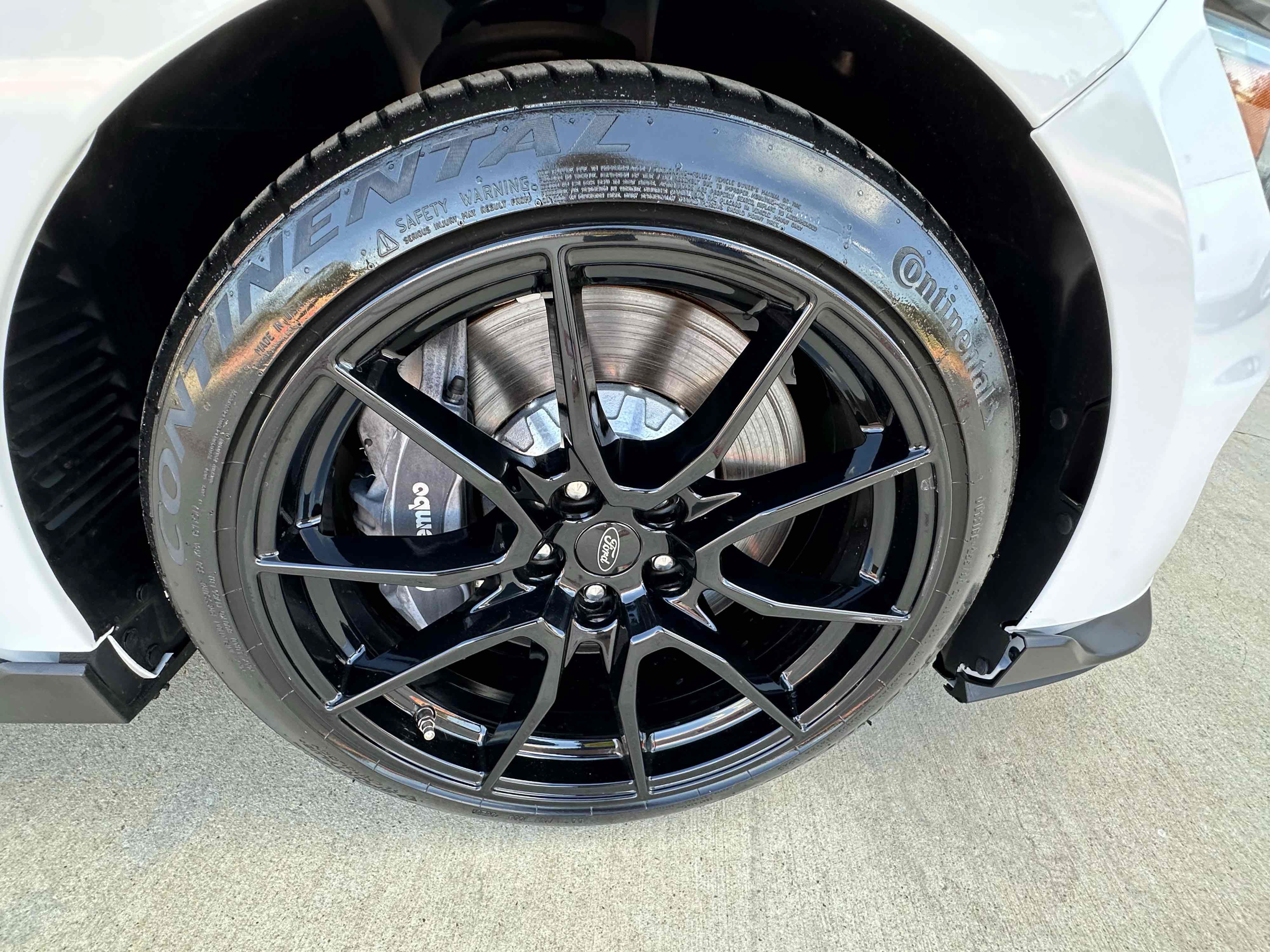 Used 2019 Ford Mustang Shelby GT350 w/ Technology Package RWD image 22