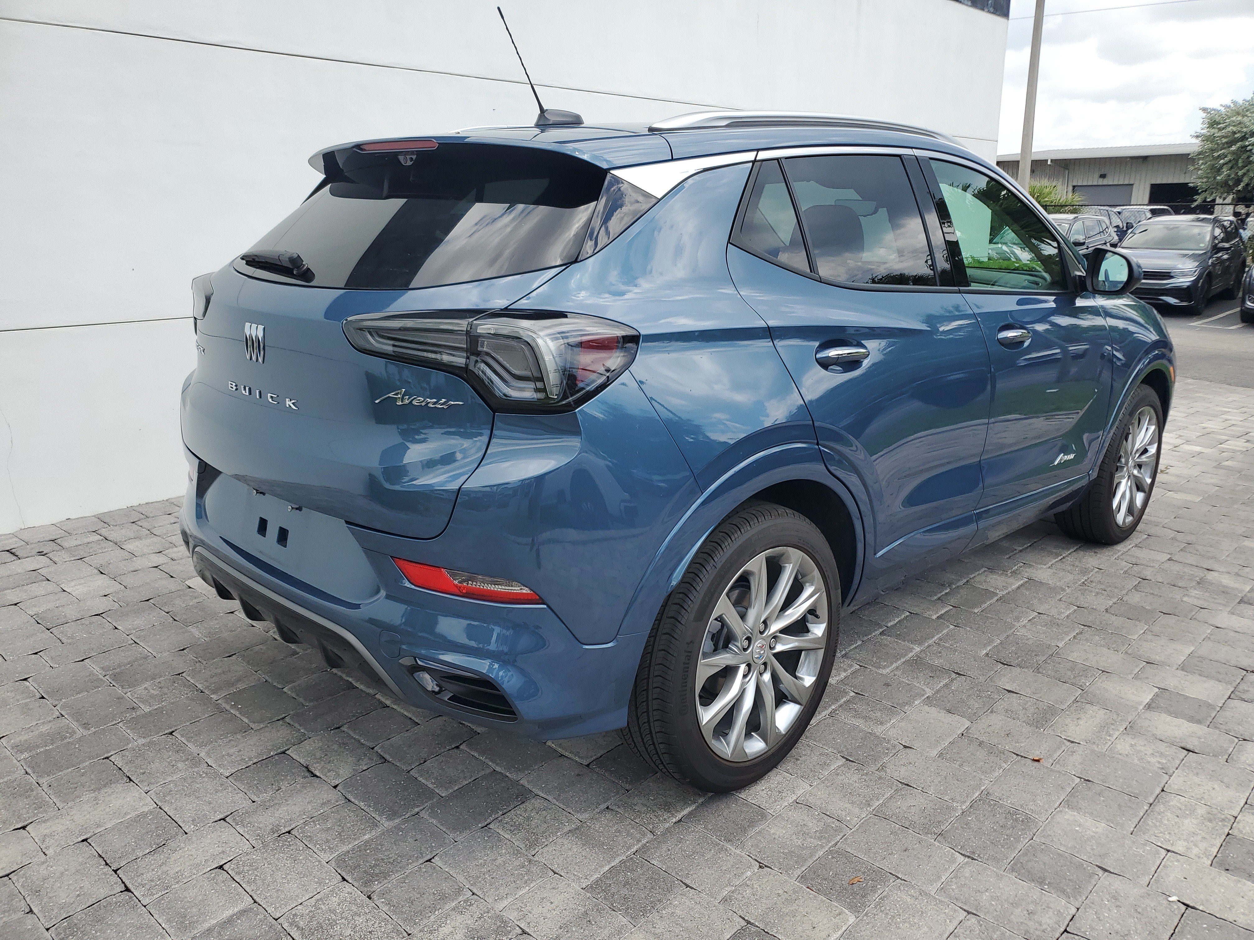 Used 2024 Buick Encore GX Avenir w/ Avenir Technology Package FWD image 6