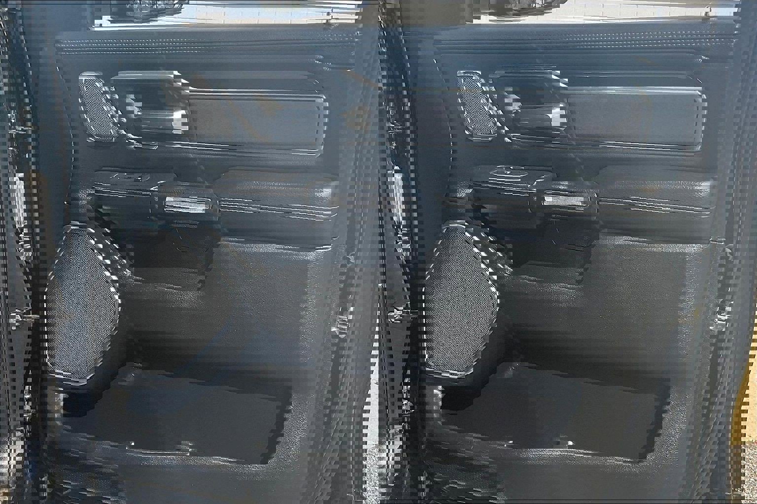 Used 2022 RAM 1500 Laramie AWD/4WD image 28