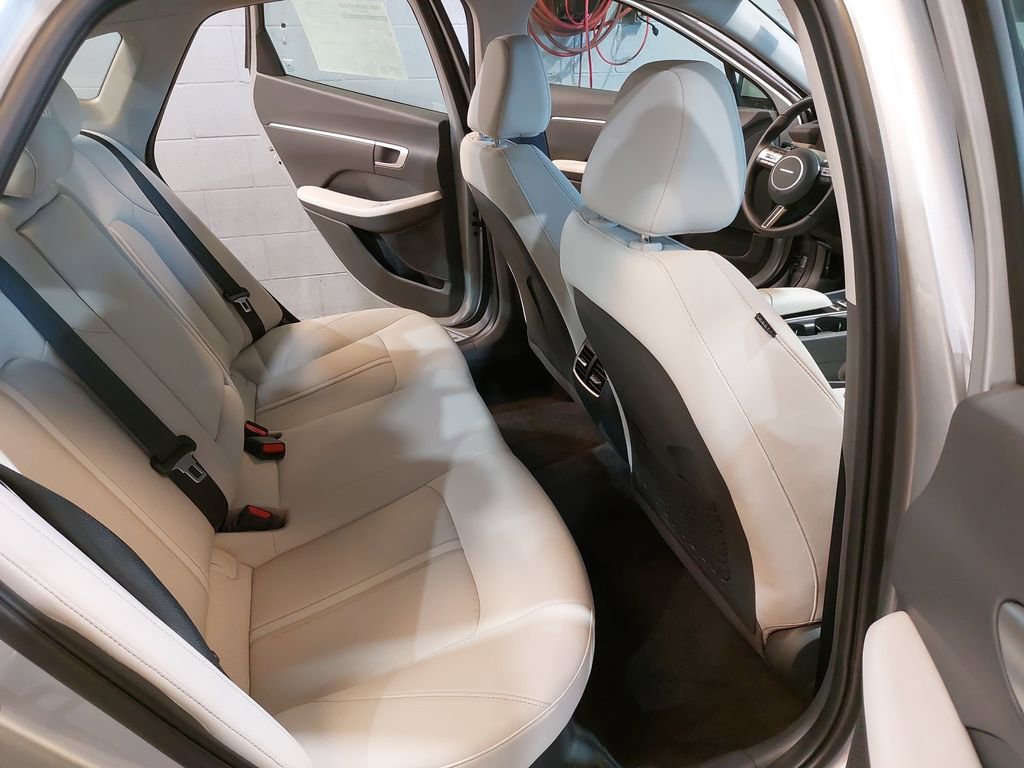 Certified 2025 Hyundai Sonata SEL FWD image 11