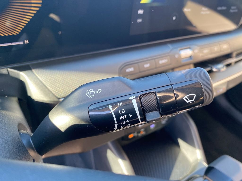 Certified 2025 Kia K4 FWD image 26