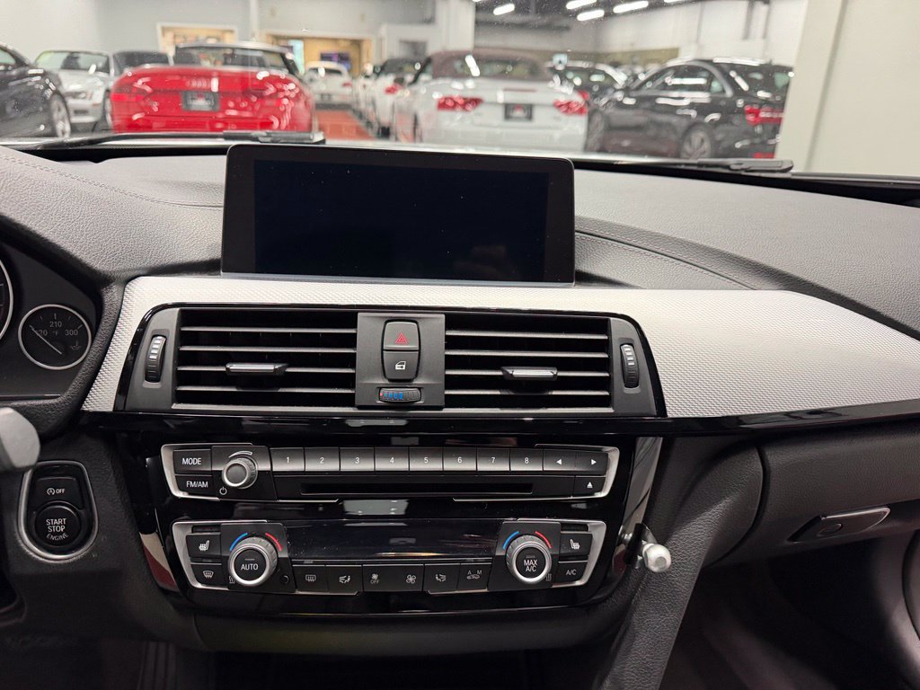 Used 2018 BMW 328d xDrive Sedan AWD/4WD image 35
