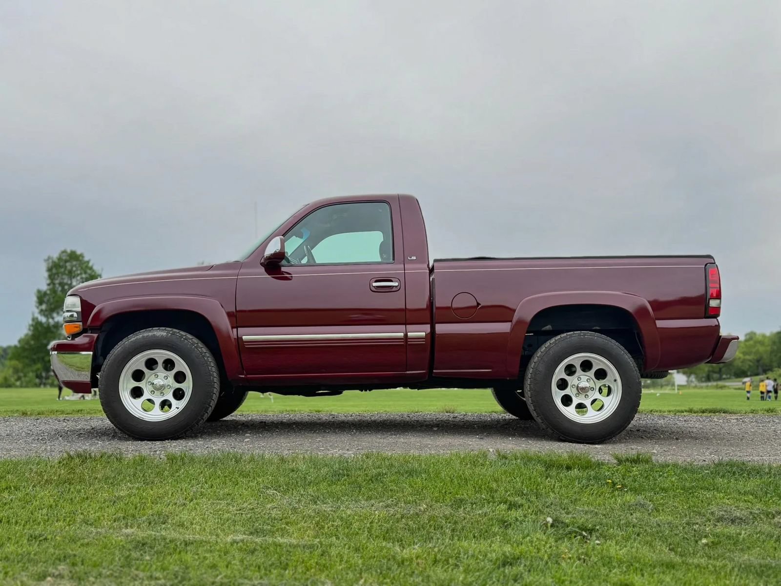 Used 2001 Chevrolet Silverado 1500 LS w/ Off-Road Chassis Pkg AWD/4WD image 15