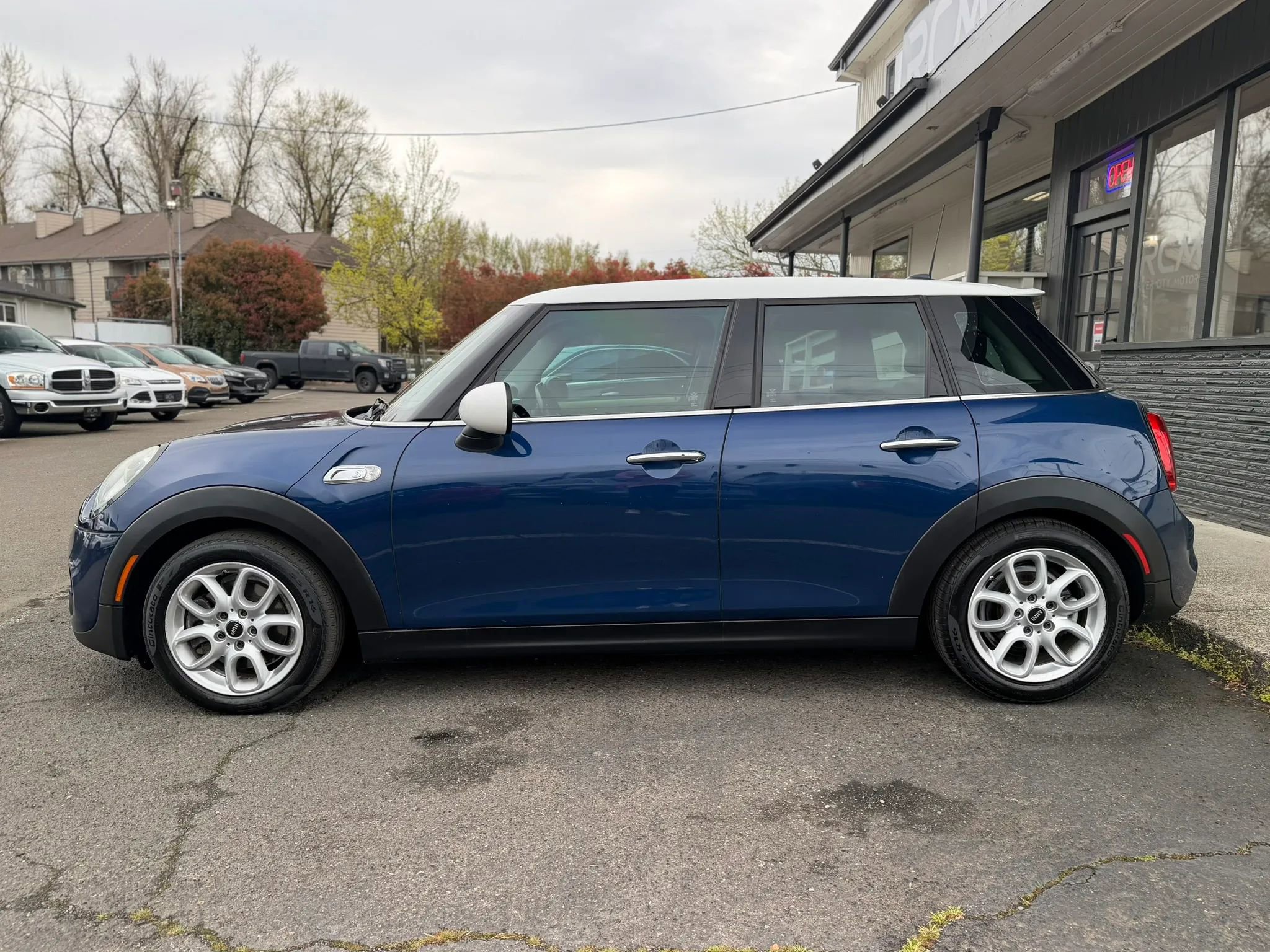 Used 2015 MINI Cooper S image 4
