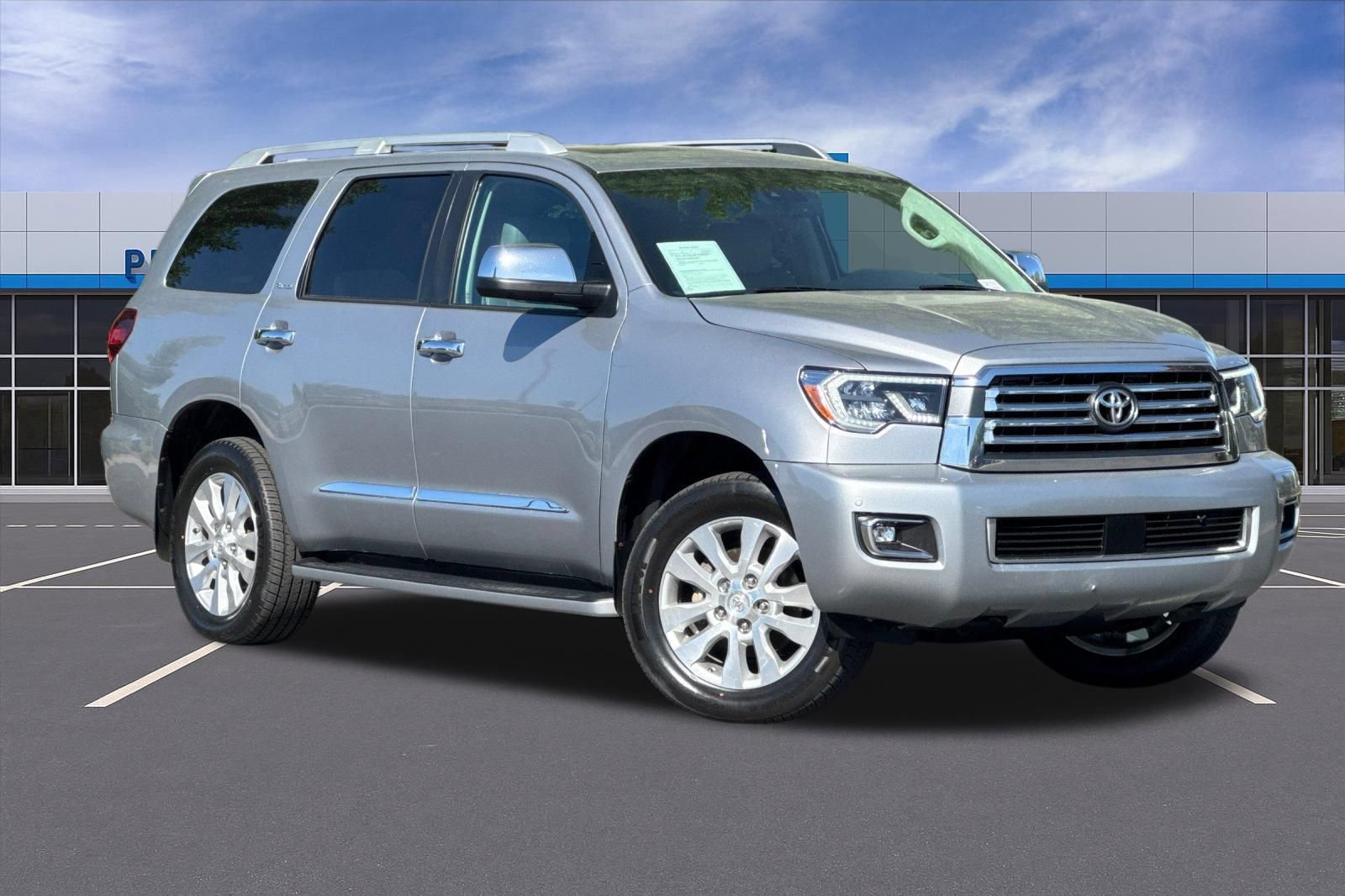 Used 2019 Toyota Sequoia Platinum AWD/4WD image 2