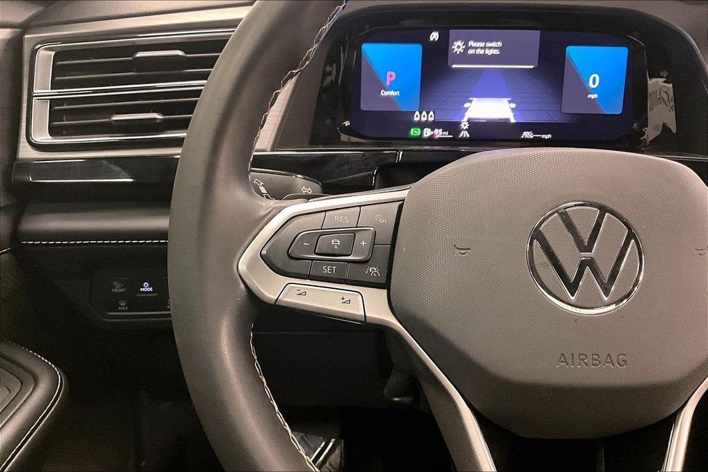 Used 2024 Volkswagen Atlas Cross Sport SE FWD image 17