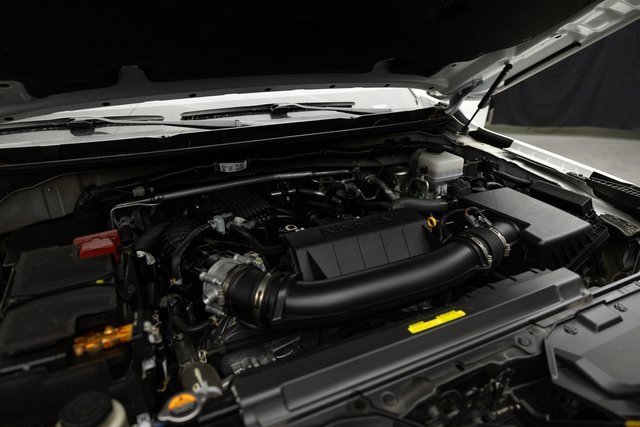 Used 2019 Nissan Frontier SV image 19