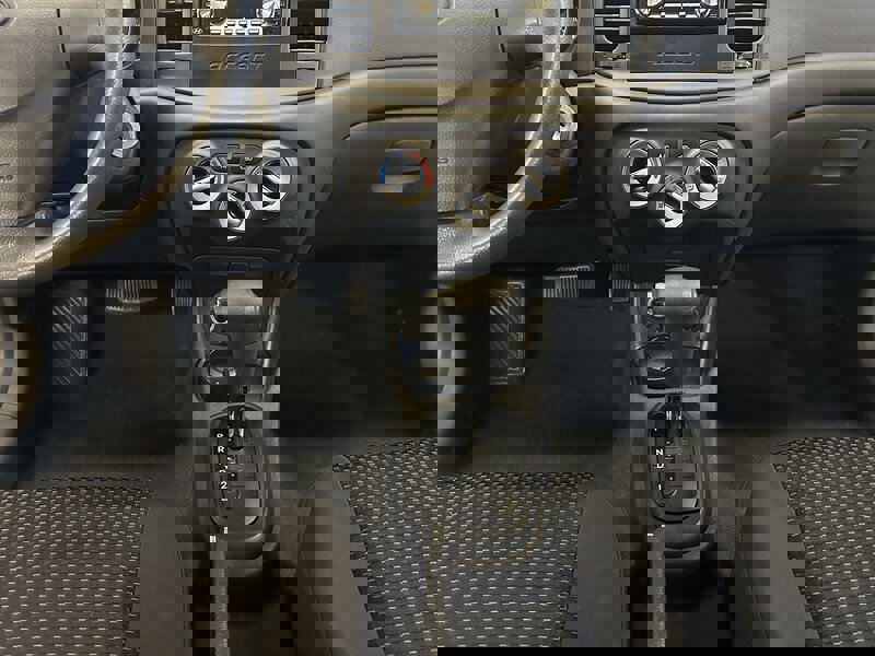 Used 2010 Hyundai Accent GS image 22