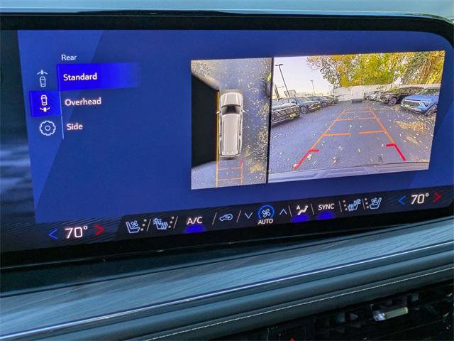 New 2026 Chevrolet Suburban Premier image 21